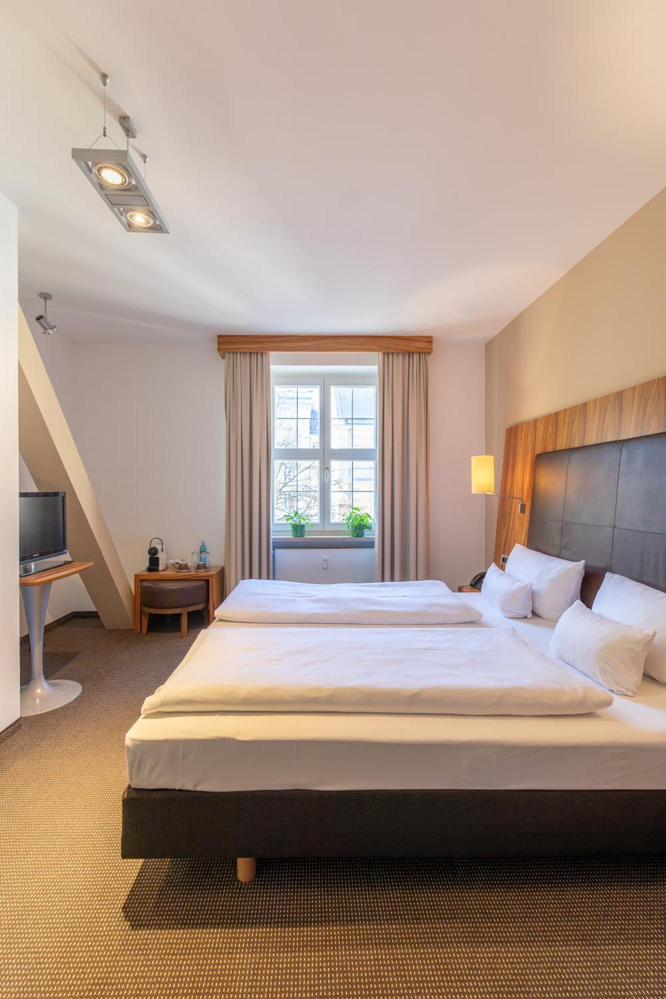 Herzogshof - Boutique-Hotel Am Dom Regensburg Quarto foto